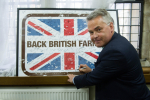 Tim Loughton MP signs pledge to Back British Farming in South East 