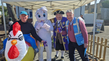 Lancing Parish Council Easter Sunday egg hunt