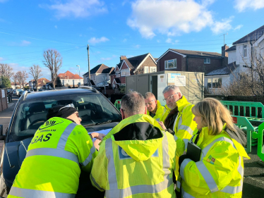 Onsite with SGN roadworks, Broadwater Road 